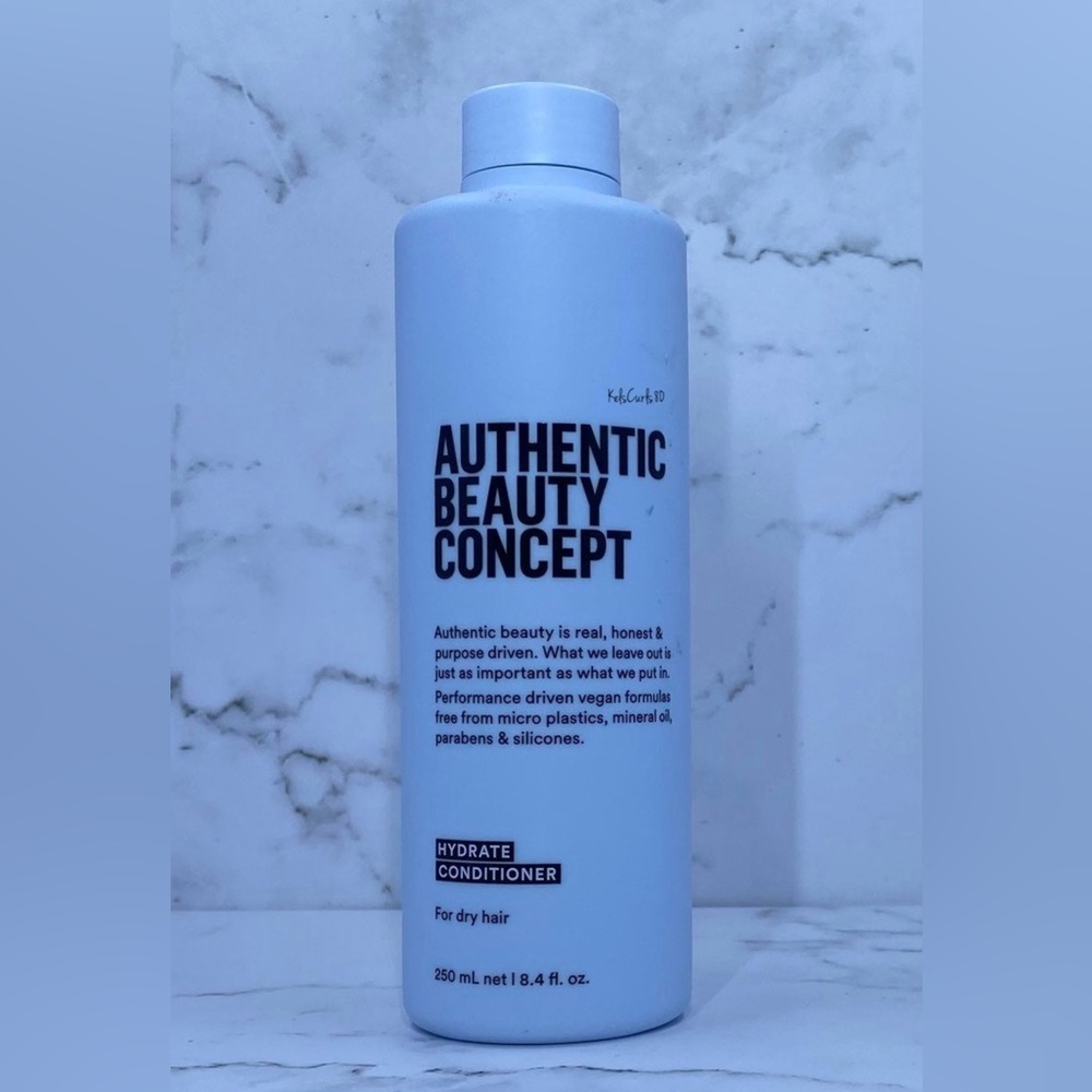 Authentic Beauty Concept Hydrate Conditioner (8.4 oz)